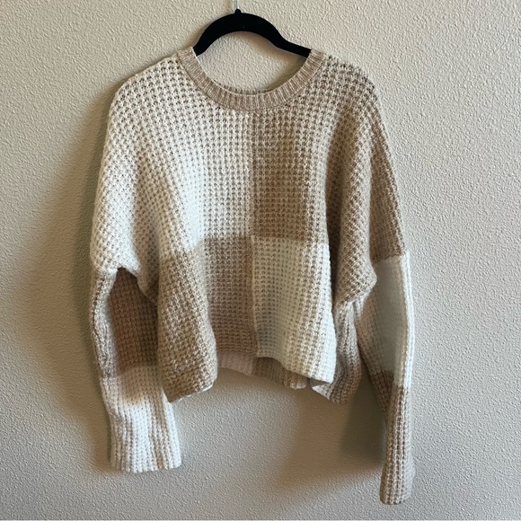 Jessica Simpson Beige Knit Sweater - Picture 3 of 9